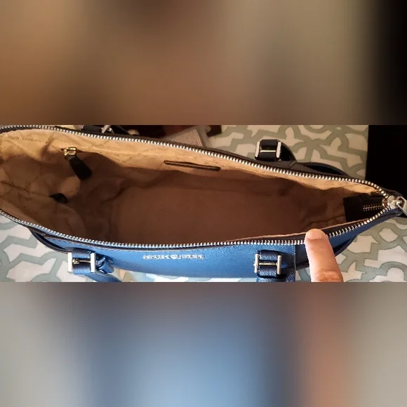 Michael Kors Navy Saffiano Leather Tote Bag - Picture 6 of 11